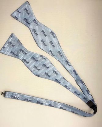 Picture of 100% Woven Silk Bowtie - Blue with navy horse and carriage